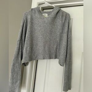 Offline by Aerie Gray Ribbed Hooded Cropped Sweater Size Large
